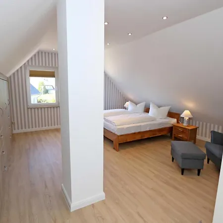 Nyaraló Uns Luett Hus Mit Sauna *