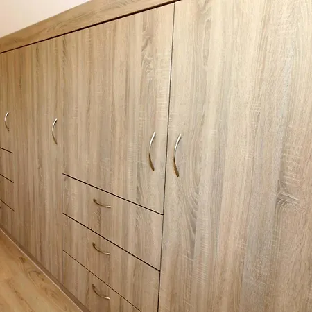 Nyaraló Uns Luett Hus Mit Sauna *