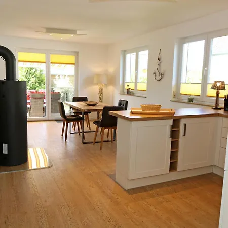 Uns Luett Hus Mit Sauna Holiday home Baabe