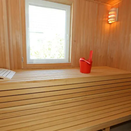 Uns Luett Hus Mit Sauna Baabe